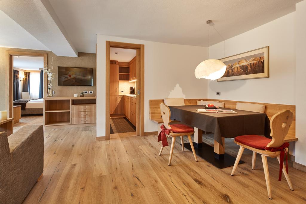 Residence Mugun Corvara In Badia Eksteriør bilde